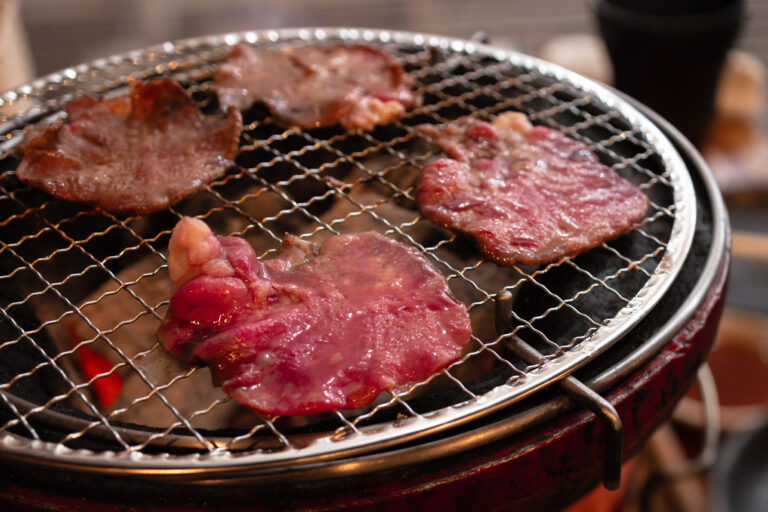 【東京×おひとりさま歓迎】自分時間を満たす一人ごはん｜焼肉から割烹まで心地よい5軒